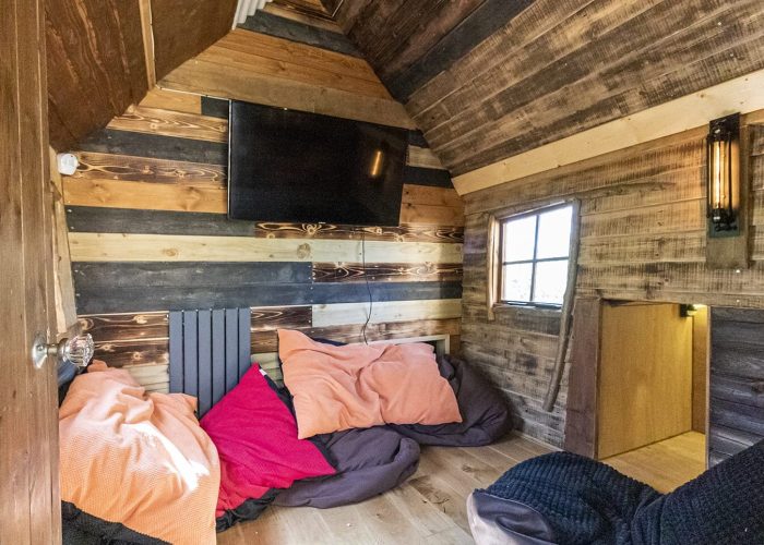 2020-04-15+-+Baxby+Manor+-+0851.jpg_1